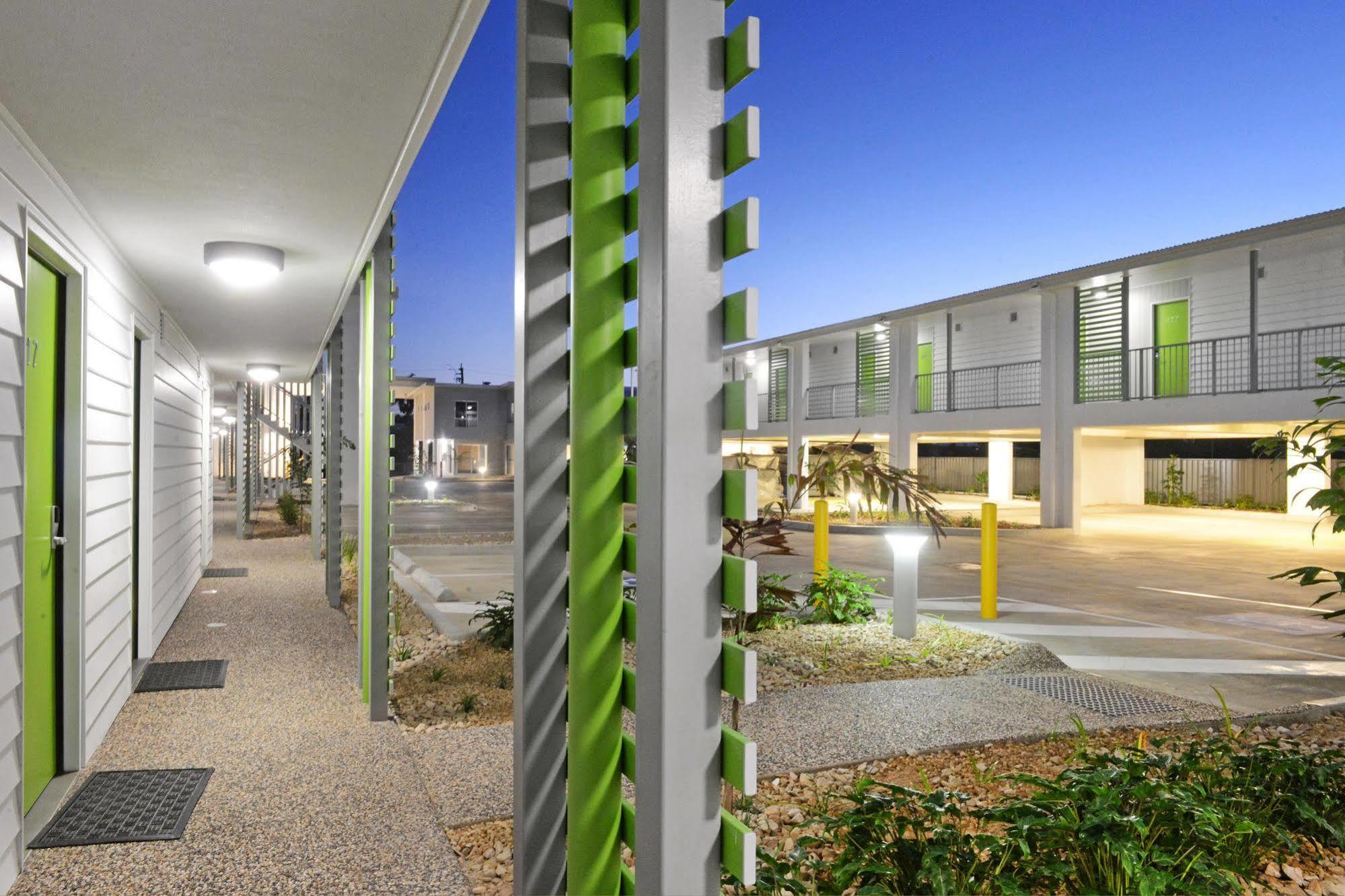 Mackay Oceanside Central Hotel Official Exterior foto